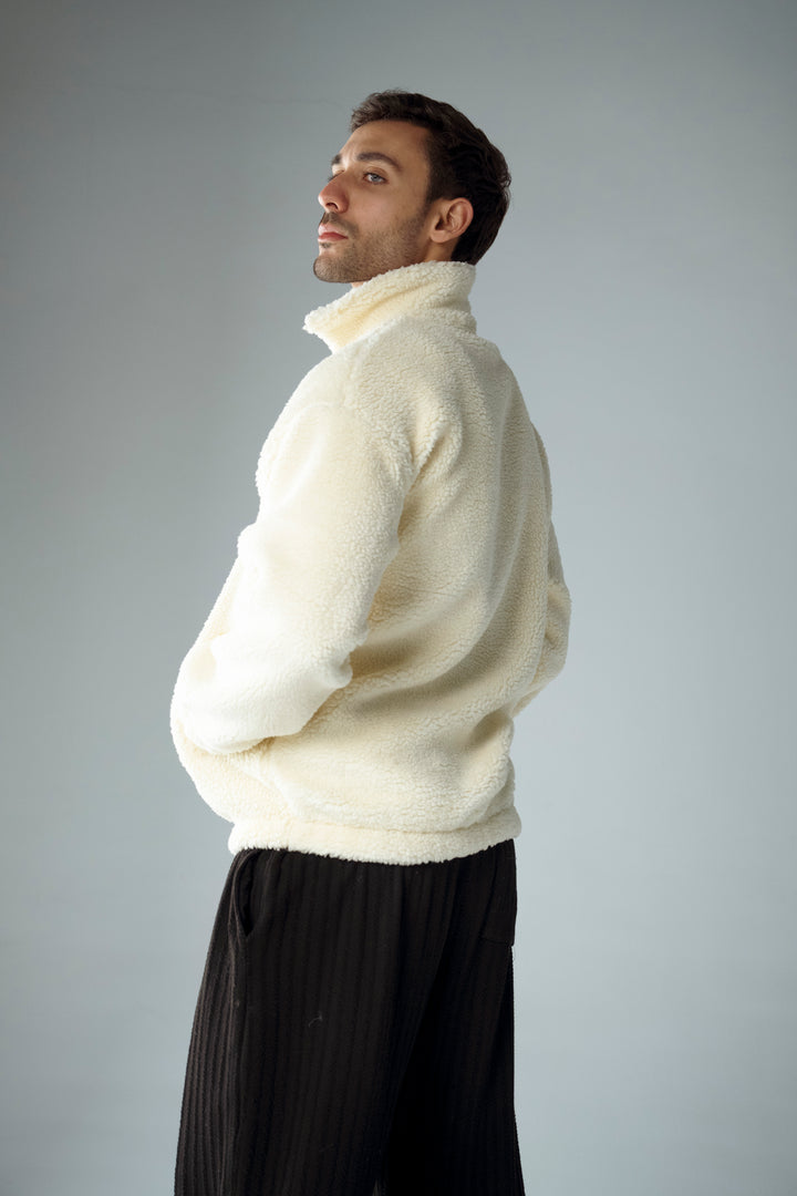 Cannae- zip up sherpa beige